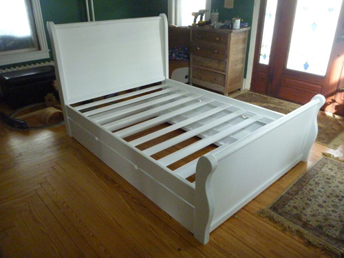 Sleigh Bed w/ Trundle Sleigh Bed w/ Trundle